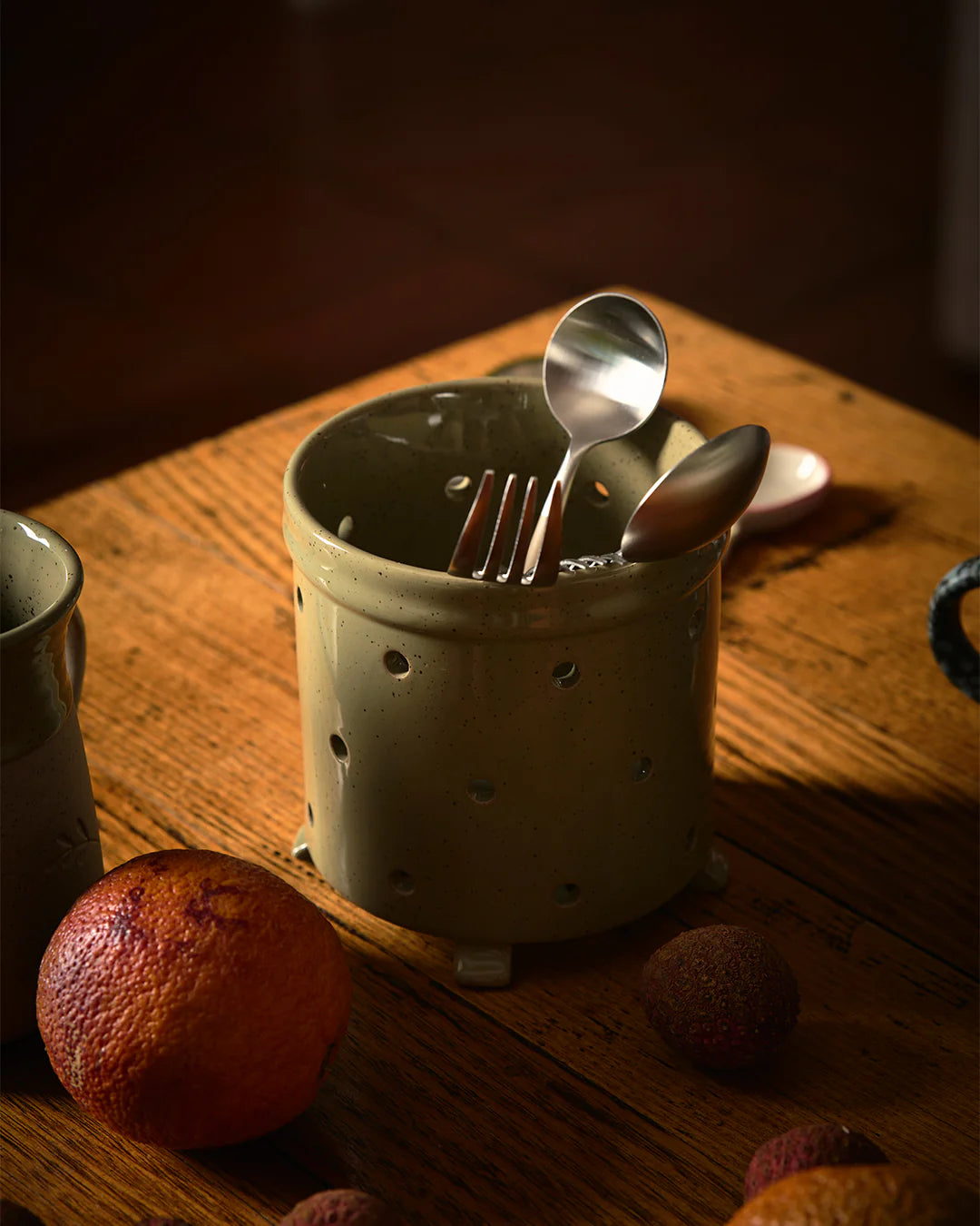 Cuterly Drainer/Colander Peppercorn Kitchen Life