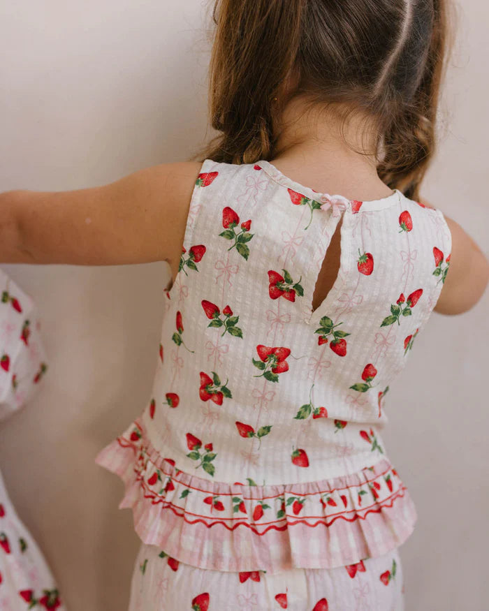 Poppy Top Strawberries and Cream