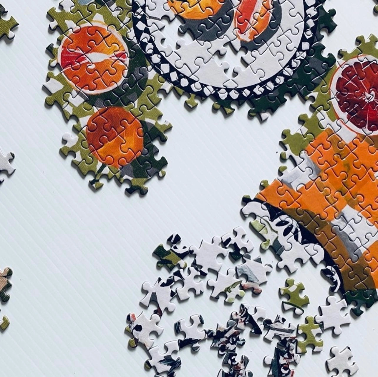 1000 Piece Puzzle Table by the Sea