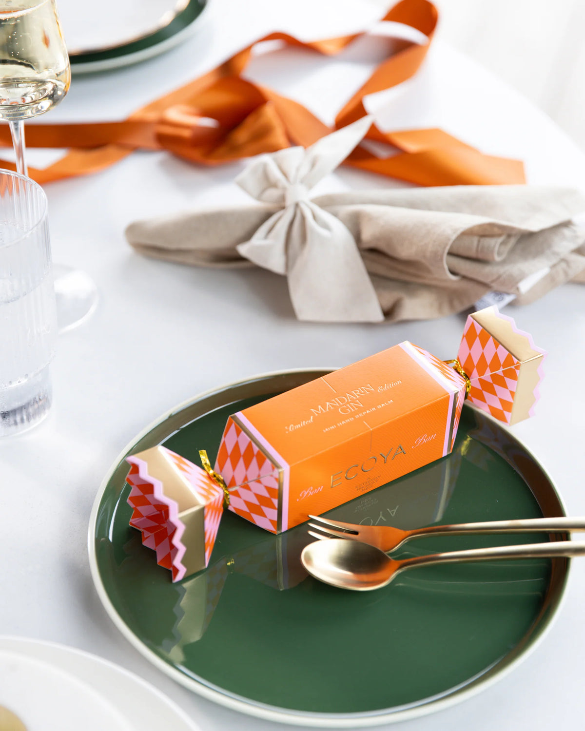 Hand Repair Bonbon Mandarin Gin
