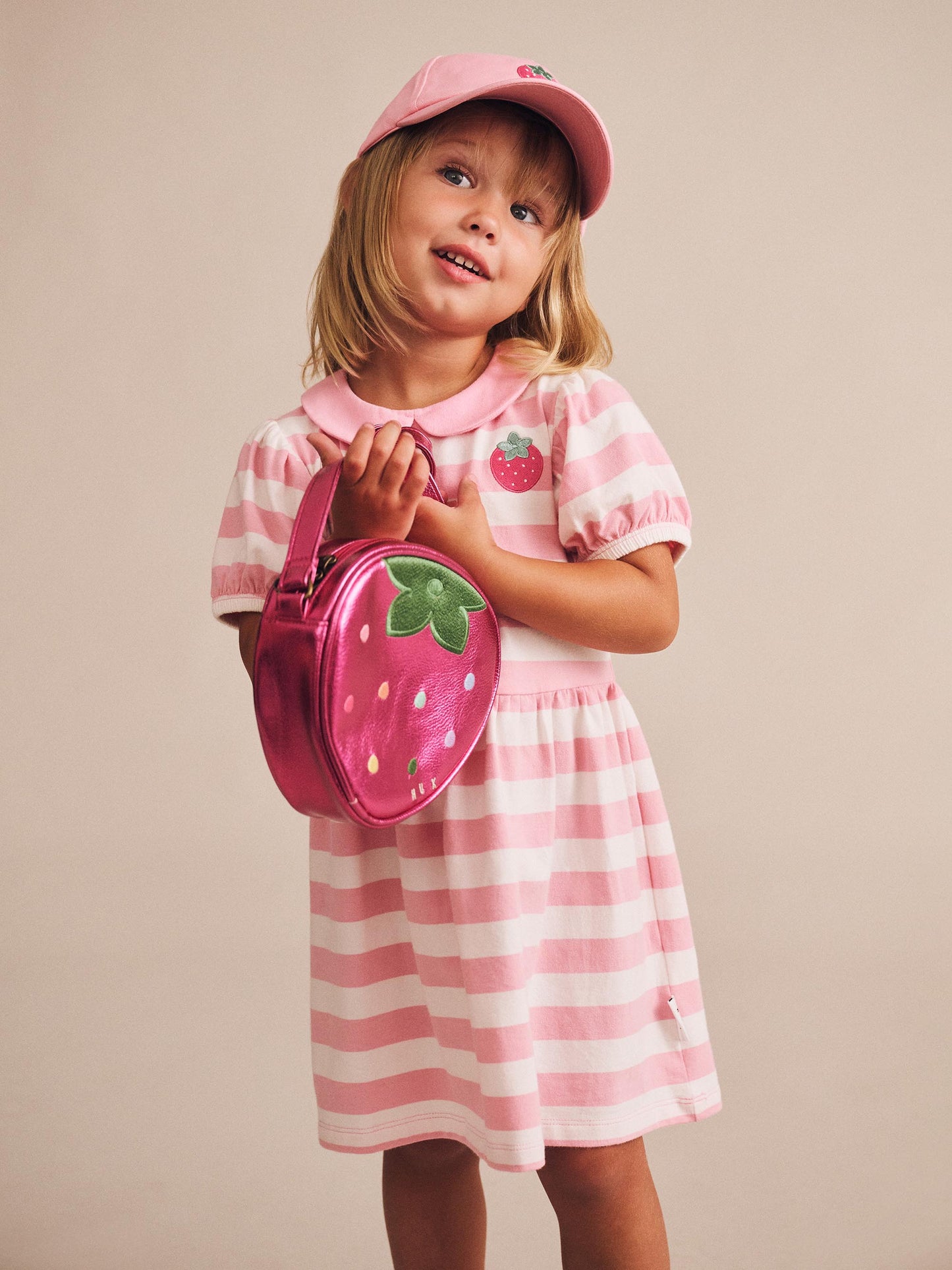 Juicy Strawberry Shoulder Bag