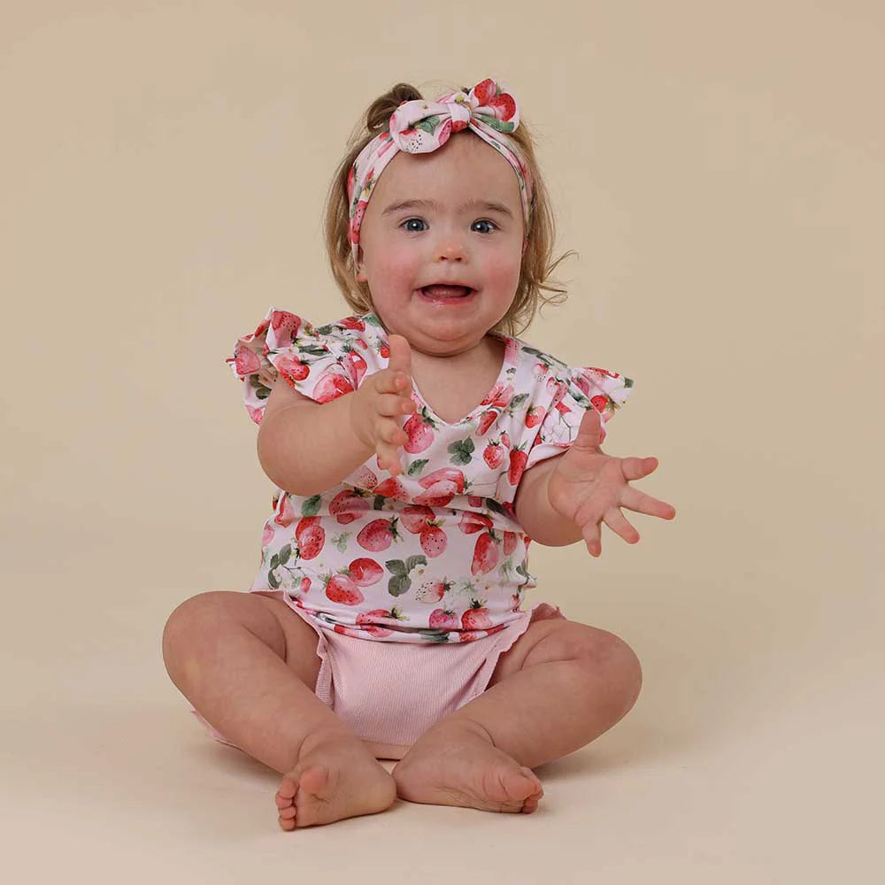 Strawberry T-Shirt w Frill