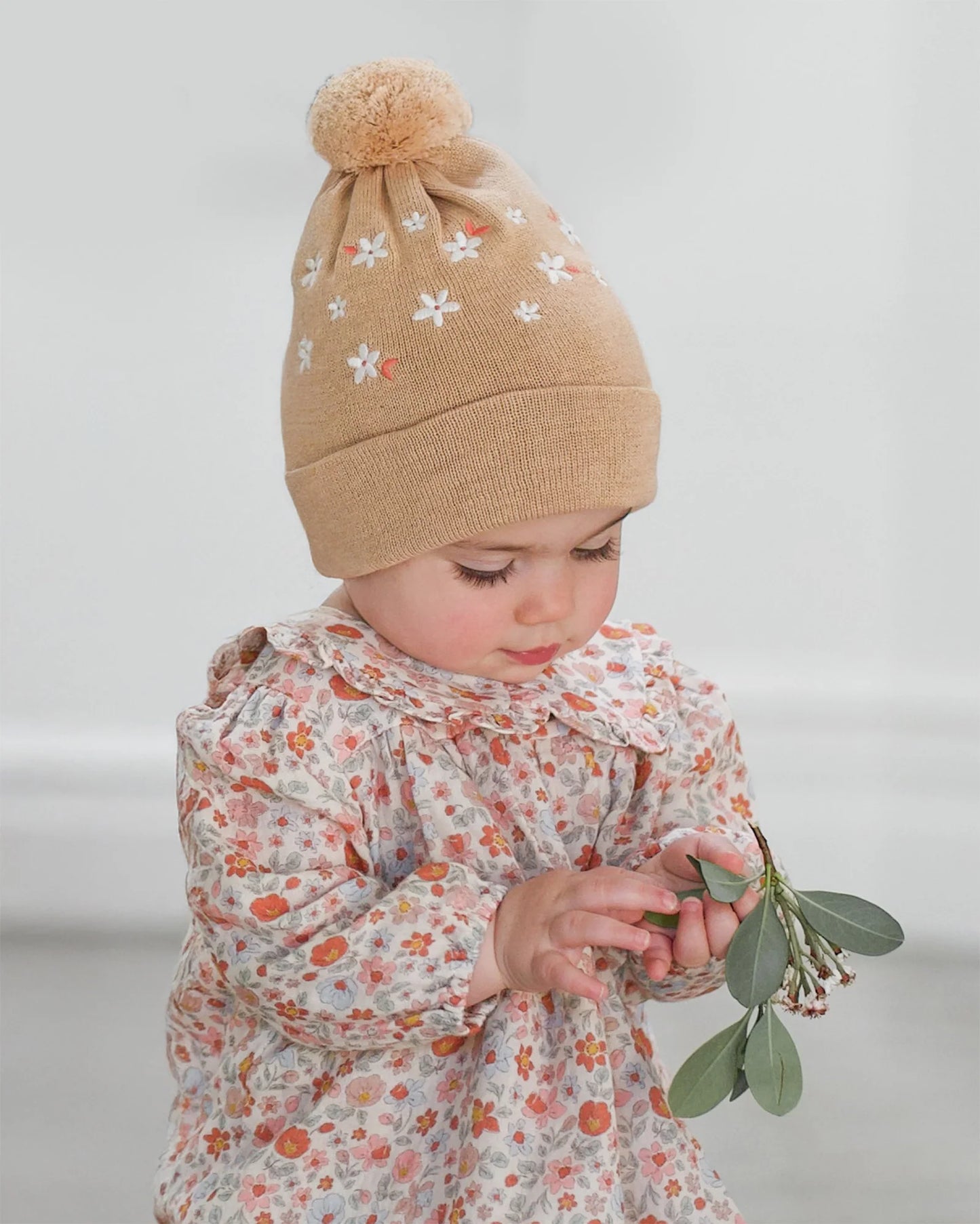Beanie Mystical Jasmine Oak
