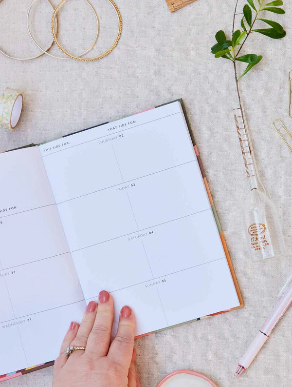 2025 Weekly Planner Peony