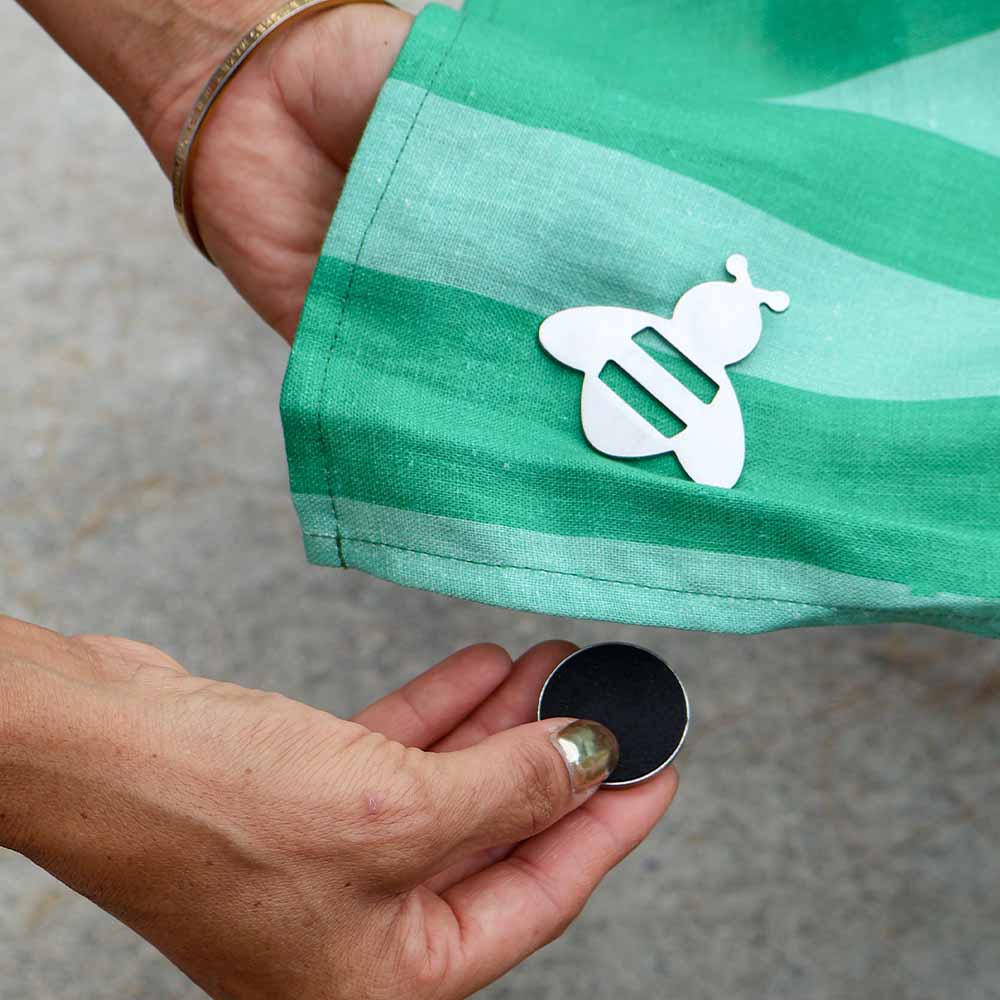 Magnetic Tablecloth Weights Bee 4pc