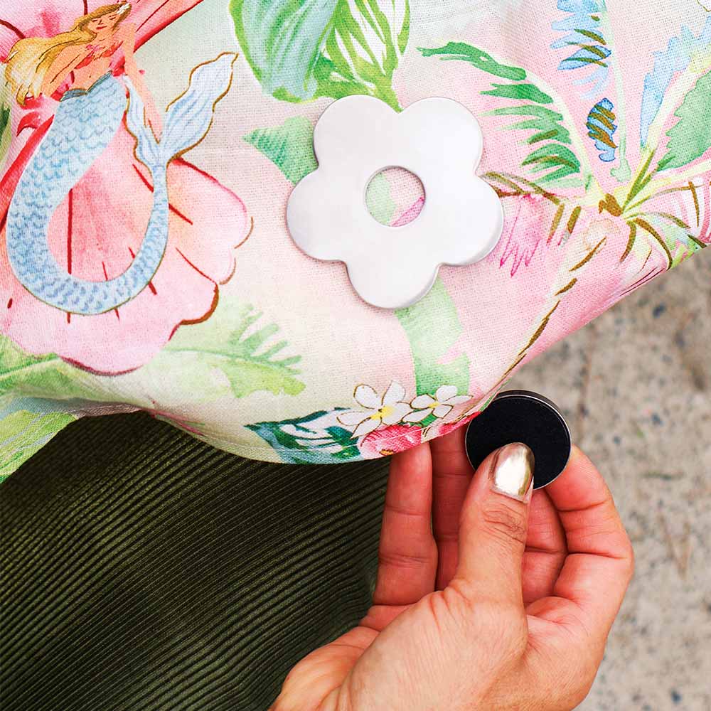 Magnetic Tablecloth Weights Flower 4pc